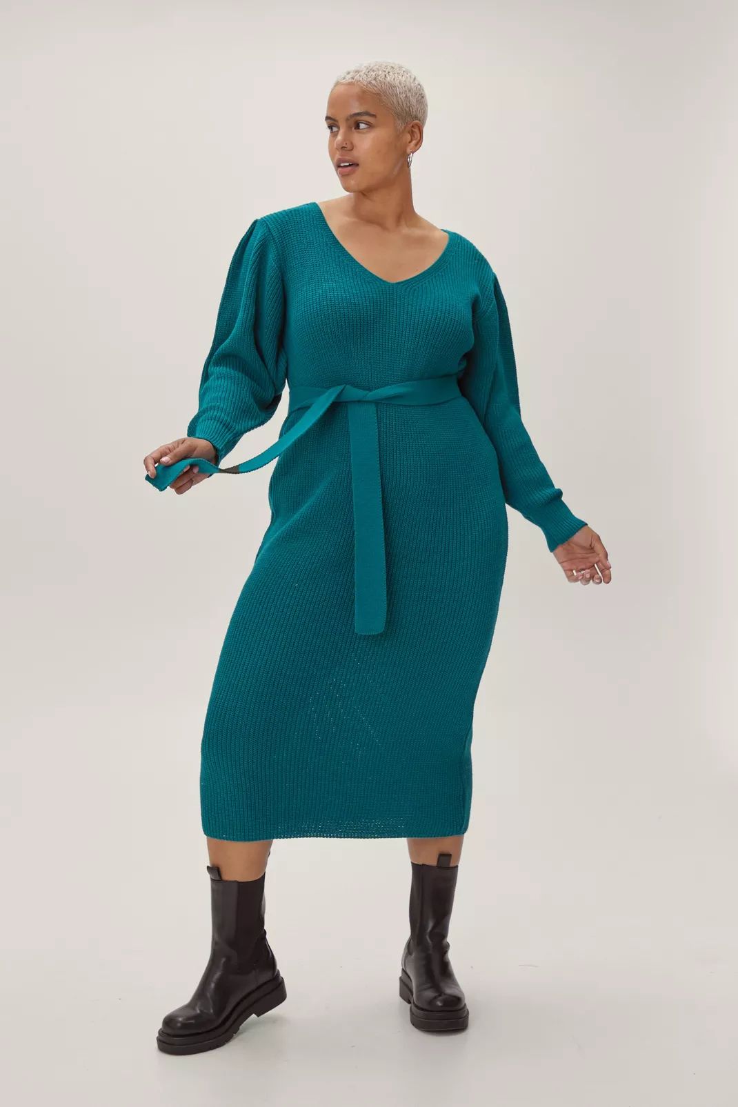 Plus Size Belted Knitted Midi Dress | Nasty Gal (US)