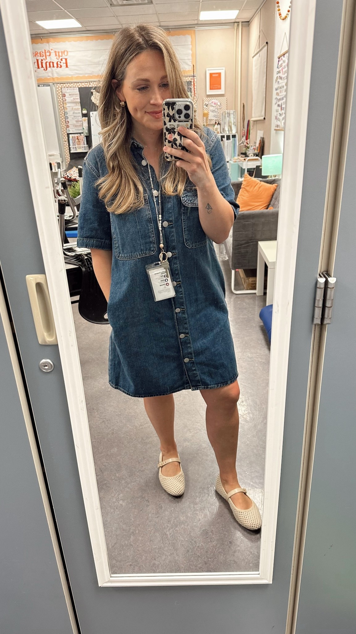 The perfect denim dress look for a teacher 👩🏼‍🏫 

#LTKWorkwear #LTKSeasonal #LTKFindsUnder50