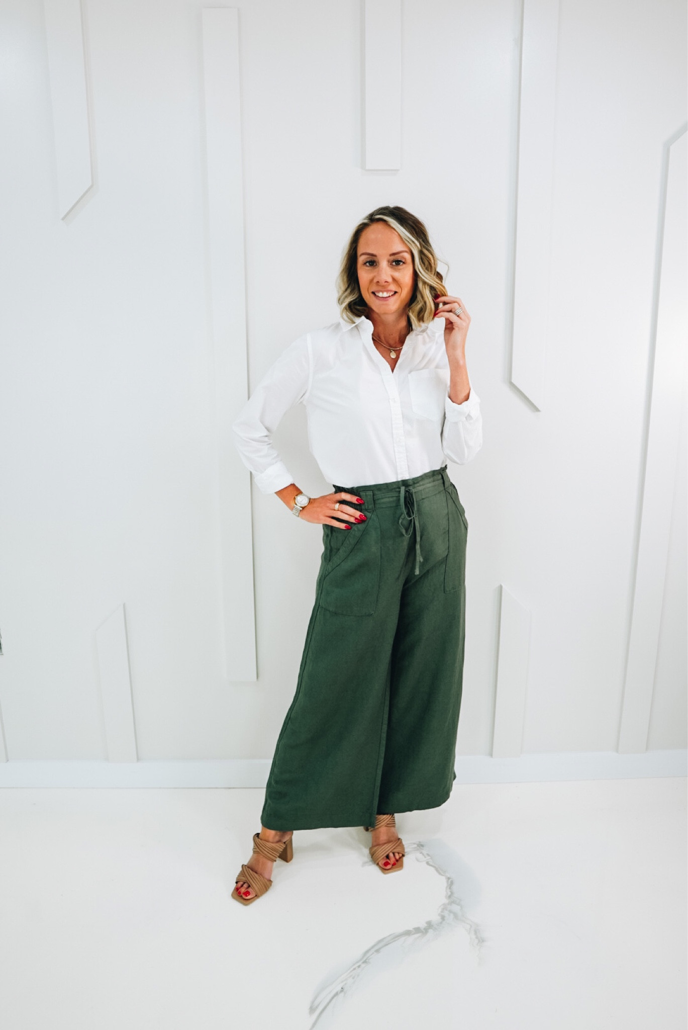 New summer outfit ideas from loft. 

Fashionably late mom
Green linen pants
White button down shirt
Workwear 

#LTKunder100 #LTKworkwear #LTKstyletip