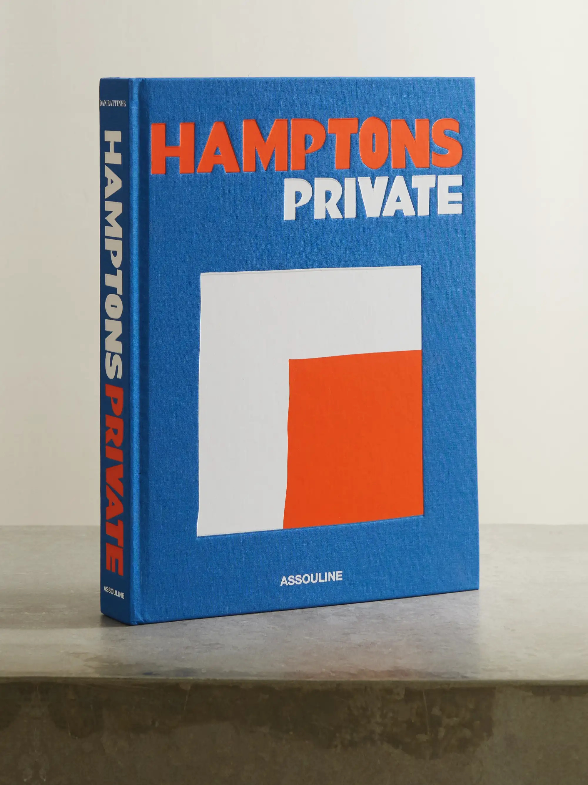 《Hamptons Private》，作者：Dan Rattiner，硬皮精装书 | NET-A-PORTER APAC