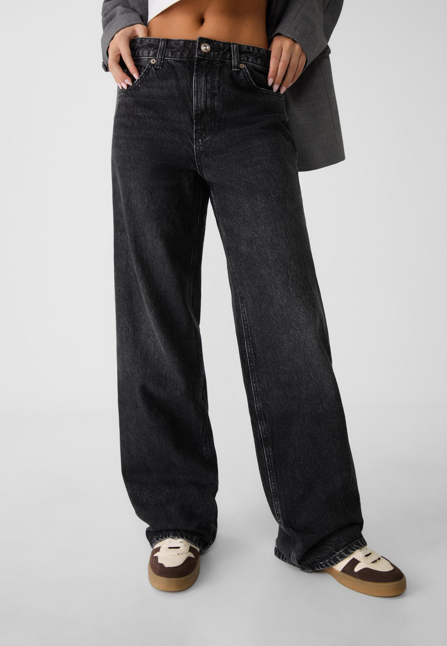 D92 Straight wide | Stradivarius (UK)