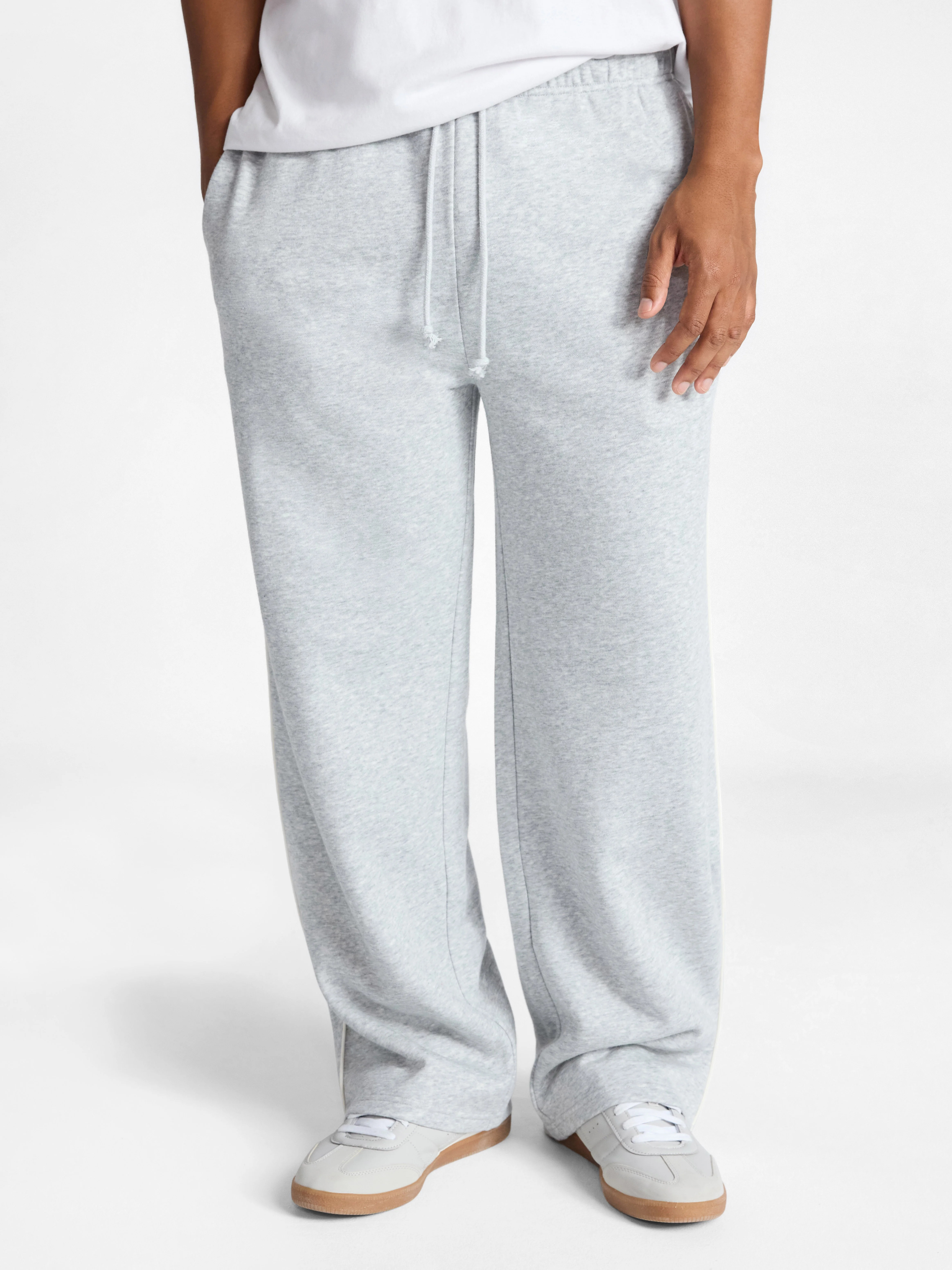 No Boundaries Piped Fleece Jogger Pants, Men's & Big Men's | Walmart (US)