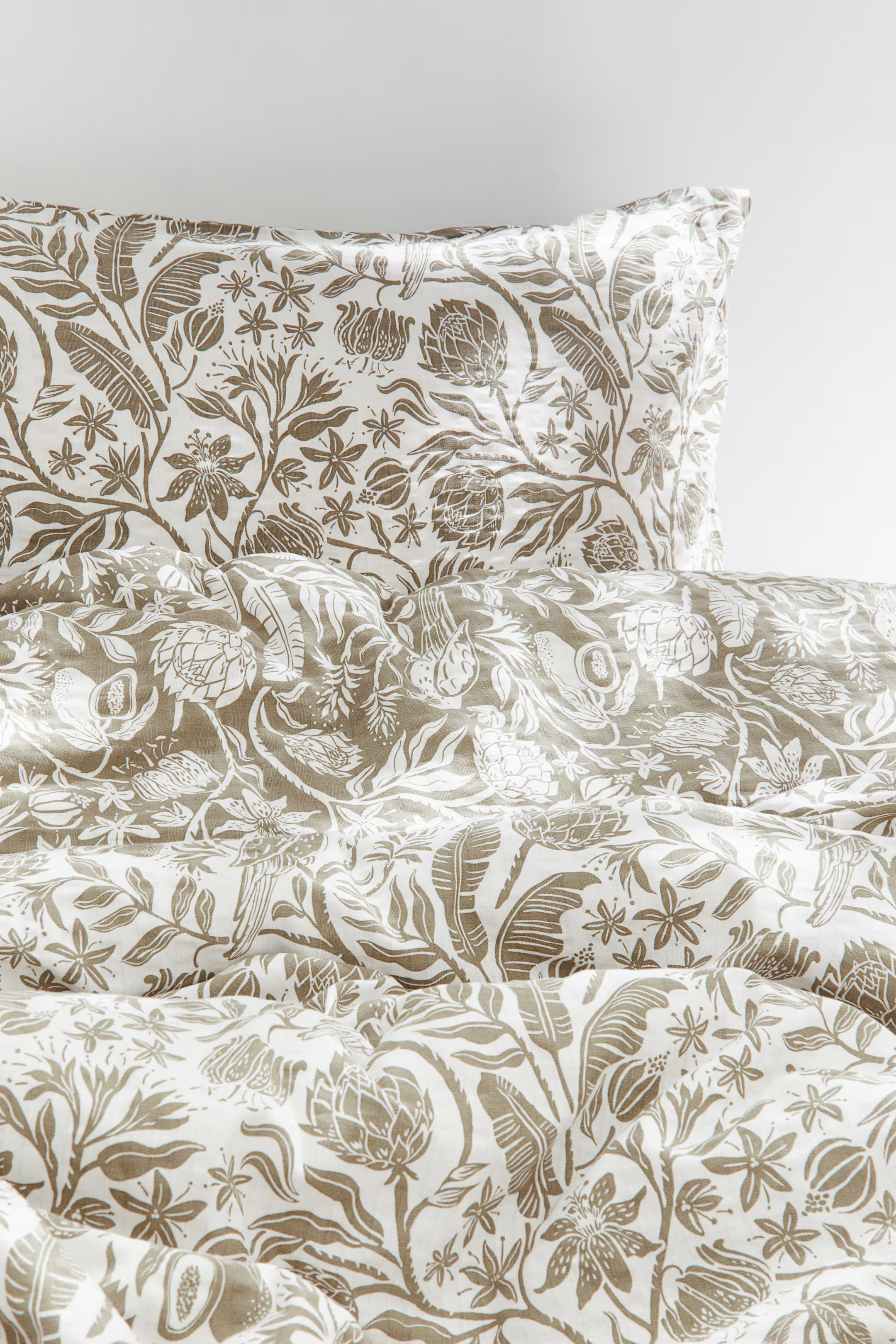 Seersucker Twin Duvet Cover Set | H&M (US + CA)