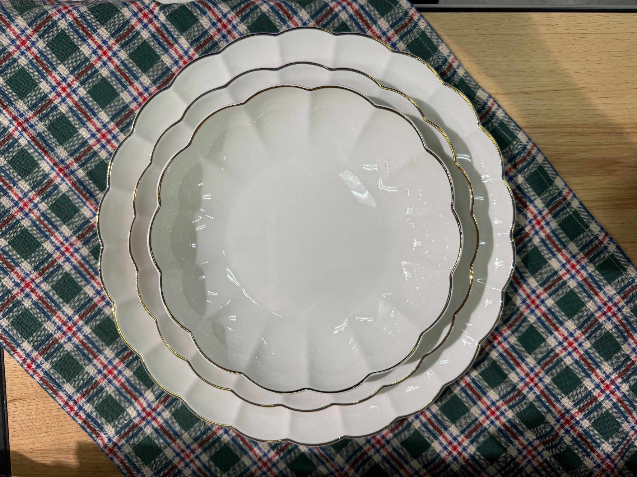 The perfect holiday and every day plate set! A build your own set to cater to your tablescape needs  

#LTKParties #LTKFindsUnder50 #LTKHoliday