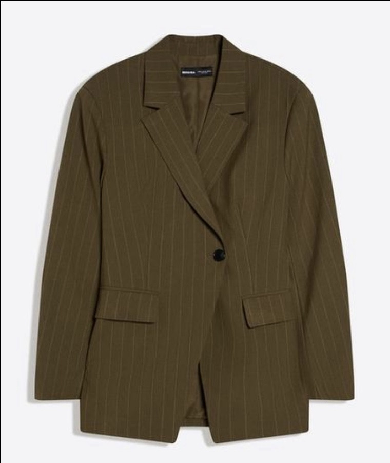 chic. blazer. khaki. clothes. ootd. spring. corporate. office wear 

#LTKuk #LTKmodest #LTKworkwear