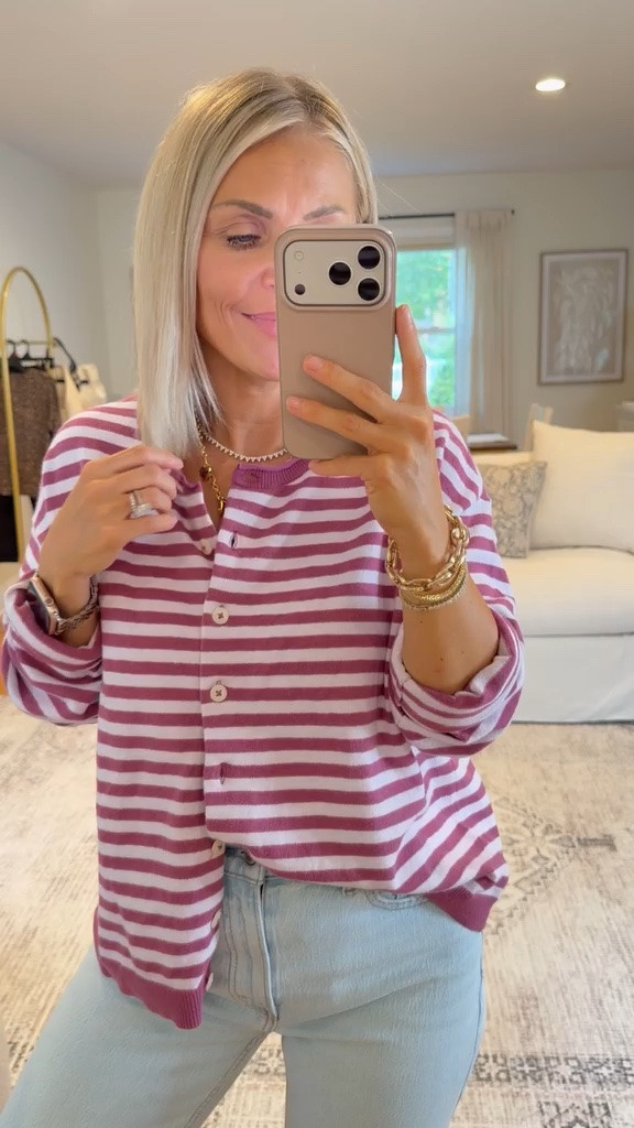 I hit the jackpot at the Aerie sale!! 

20–50% off sitewide, so if you’ve been eyeing something, now’s a good time to grab it! 🛍️

aerie sale, aerie longest weekend sale, aerie deals, aerie 20% off, aerie 50% off, women’s loungewear, cozy outfits, affordable fashion, activewear, everyday basics

#LTKSaleAlert #LTKPetite #LTKMidsize