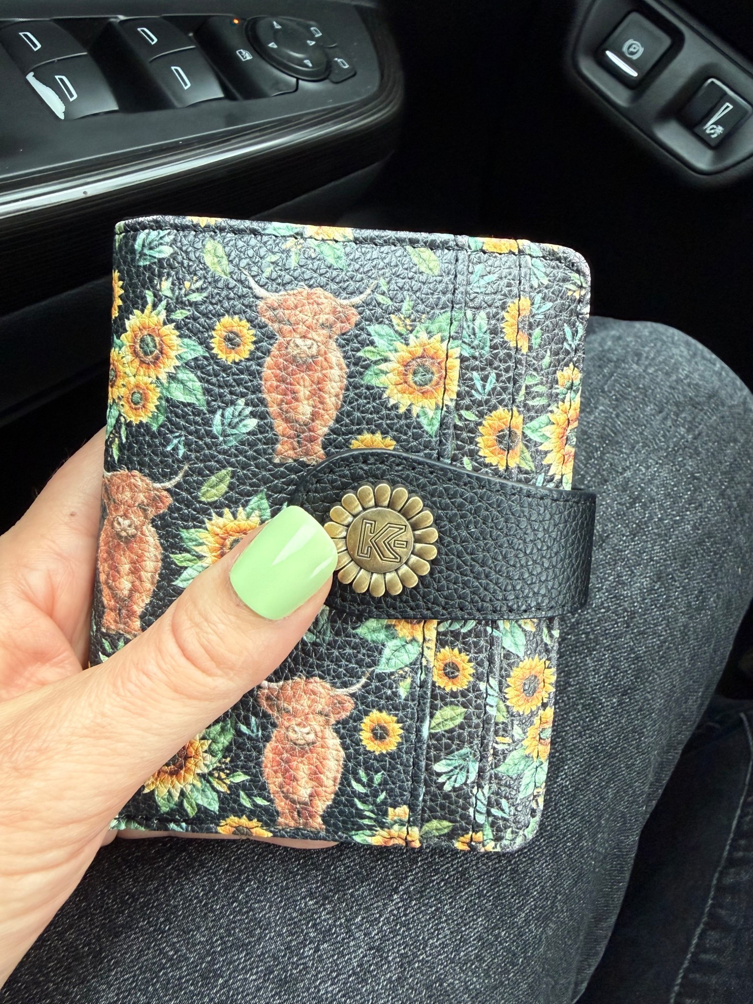 If you love Highland cows like I do… this wallet made me way too happy 😂

#LTKgrwm #LTKmomlife #LTKselfcare