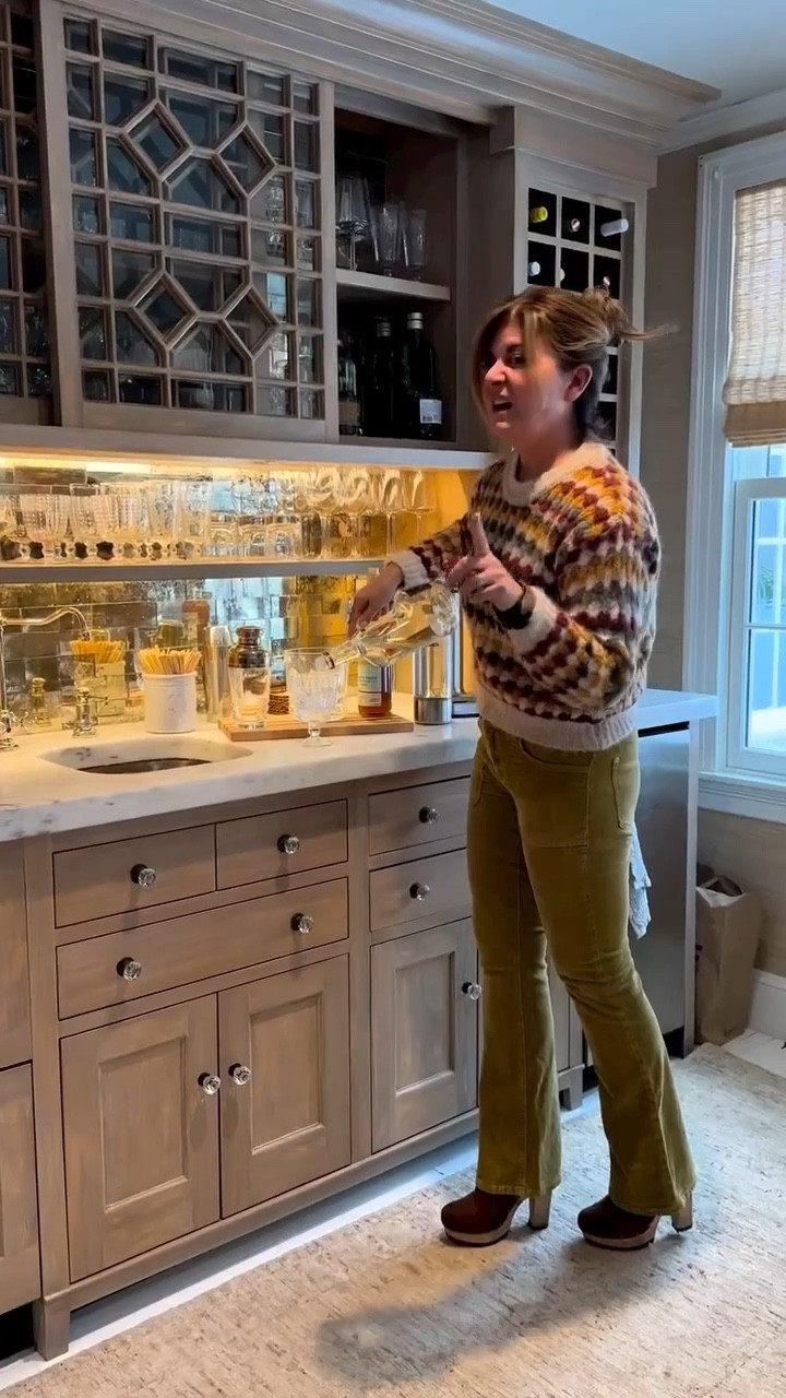 Welcome to my home! Today we are highlighting our bar area 🍸 Created using recycled material from the original part of the home, such as the sliding glass windows (a John Calvin Stevens original). This space breaks up the kitchen area and offers another space to entertain and enjoy! Practical and always a good time! Cheers 🥂

#LTKfamily #LTKFind #LTKhome