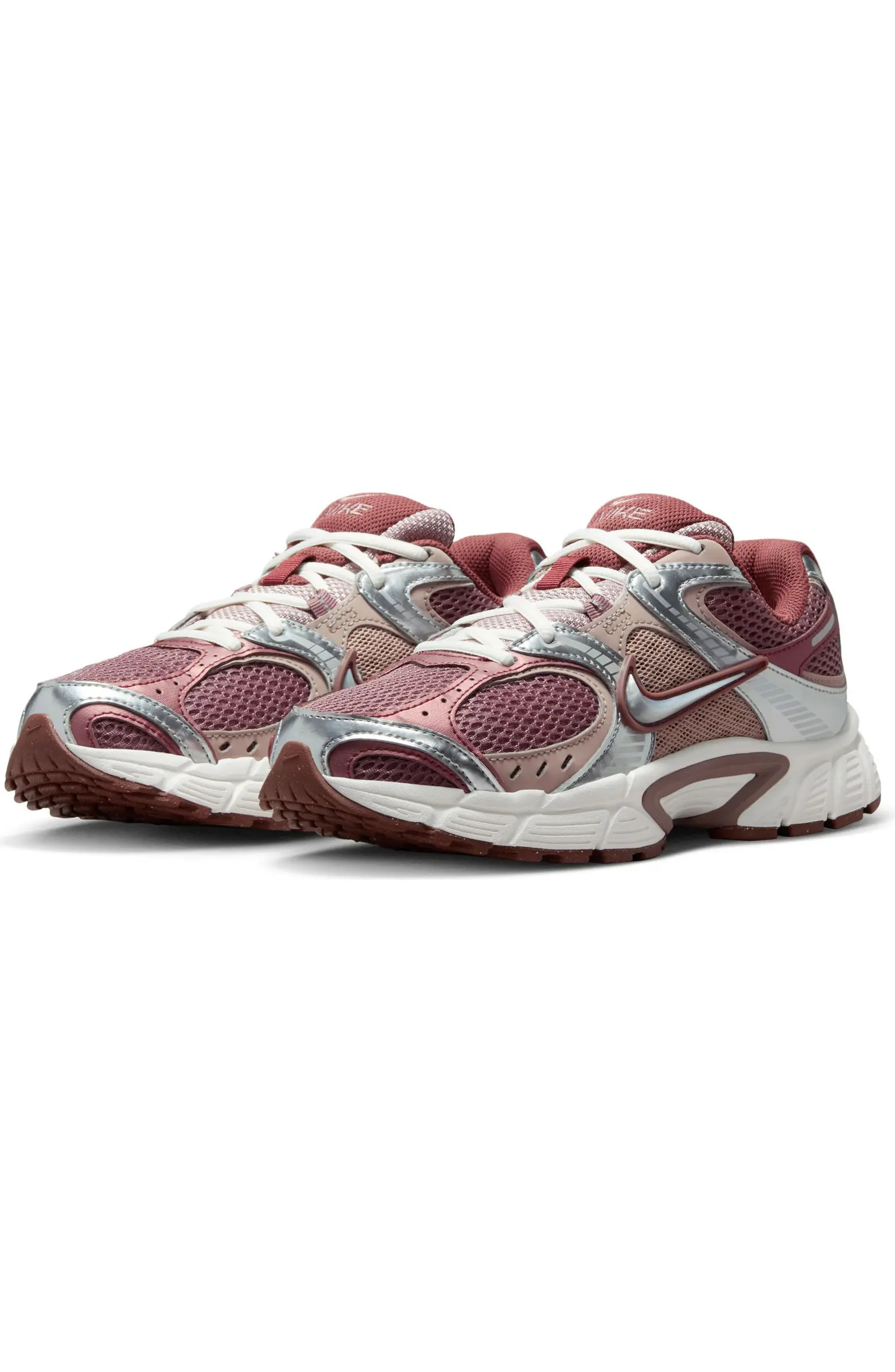 Nike V5 RNR Sneaker (Women) | Nordstromrack | Nordstrom Rack