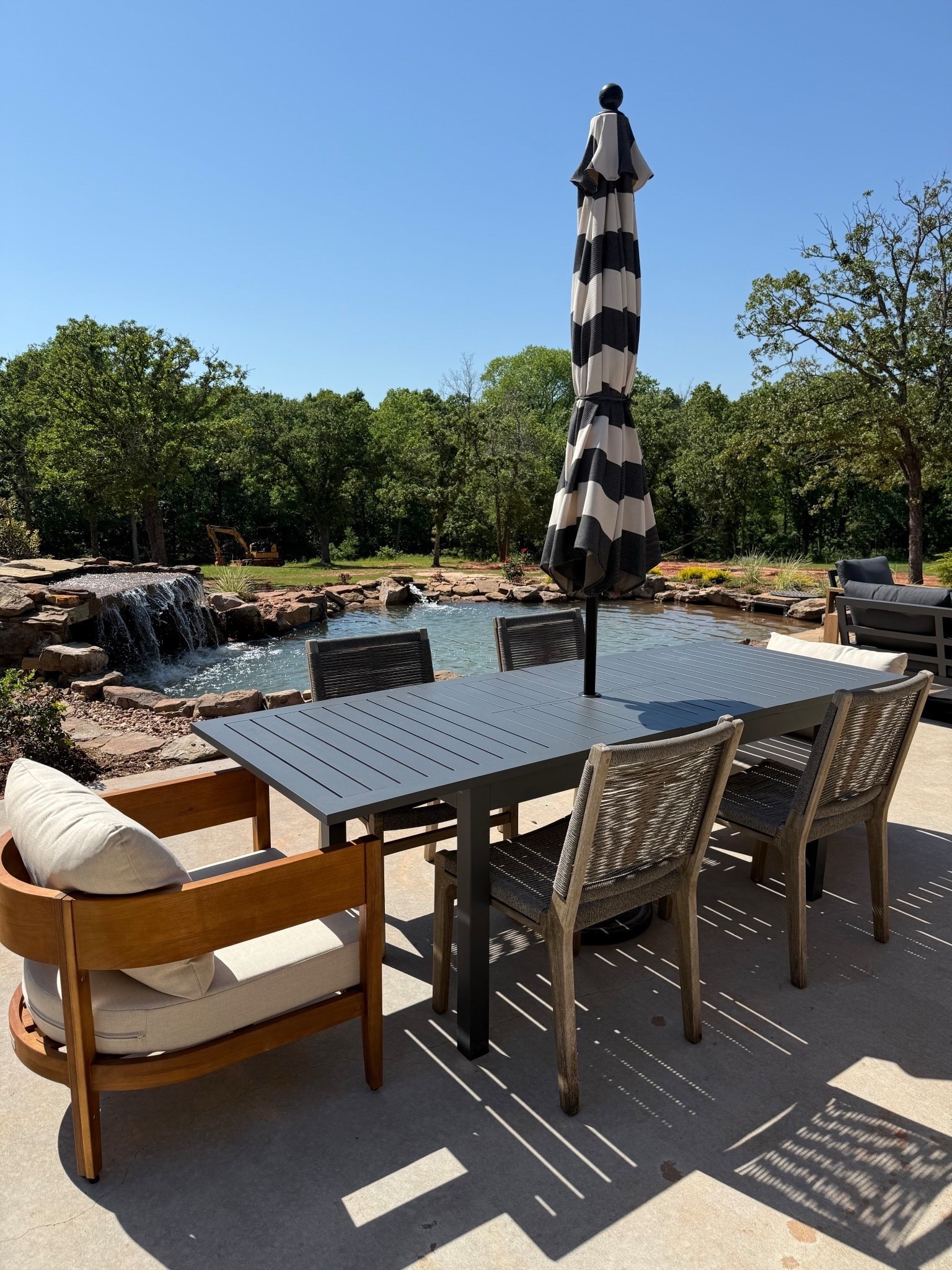 This @wayfair table extends from 63” to 92”! I’m also linking my new end chairs that have 4.9 stars! They are so nice and affordable (they come in a set of 2). 



#LTKHome #LTKSaleAlert