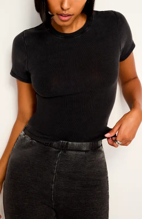 Good American Jeanius Fitted T-Shirt in Black001 at Nordstrom, Size X-Large | Nordstrom