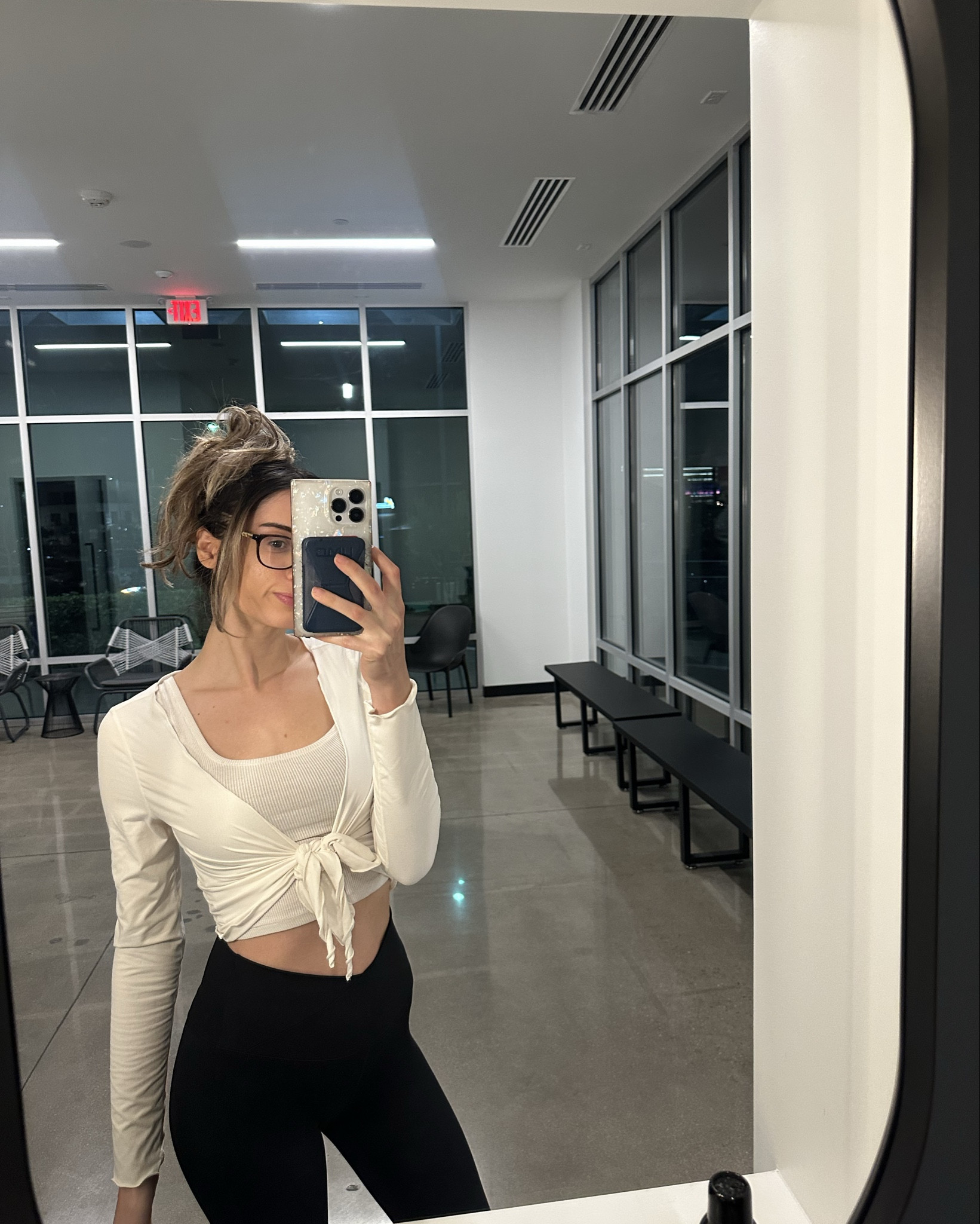 Solidcore days 💪🏼 buttery soft wrap and leggings linked #amazon

#LTKfitnessgoals #LTKU #LTKActive