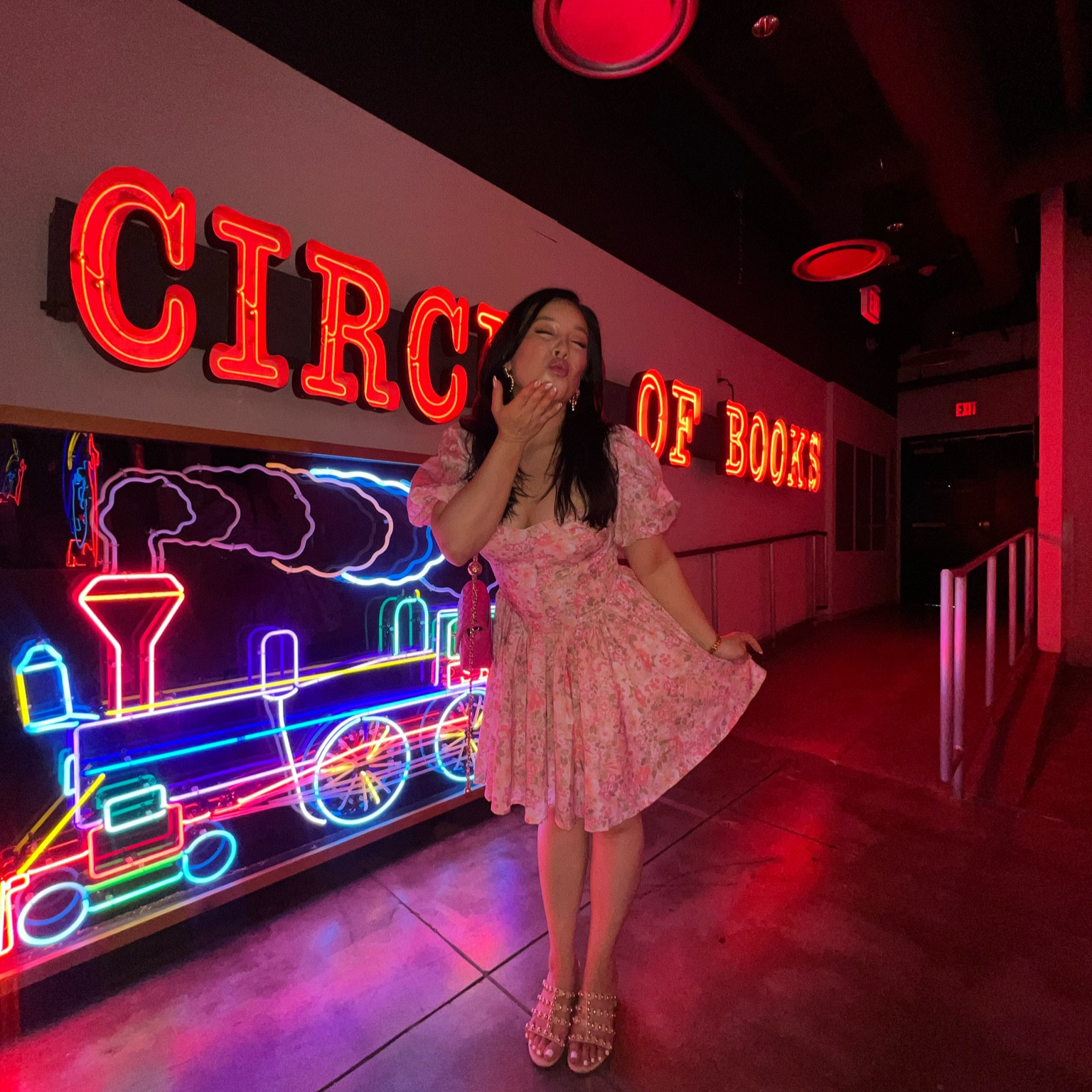 The perfect girly summer dress with puff sleeves. Wearing a size 6.

Cute dress | sun dress | summer dress | pink dress | petite style 
Follow @debra_jenn for more! 

#LTKStyleTip #LTKFindsUnder100