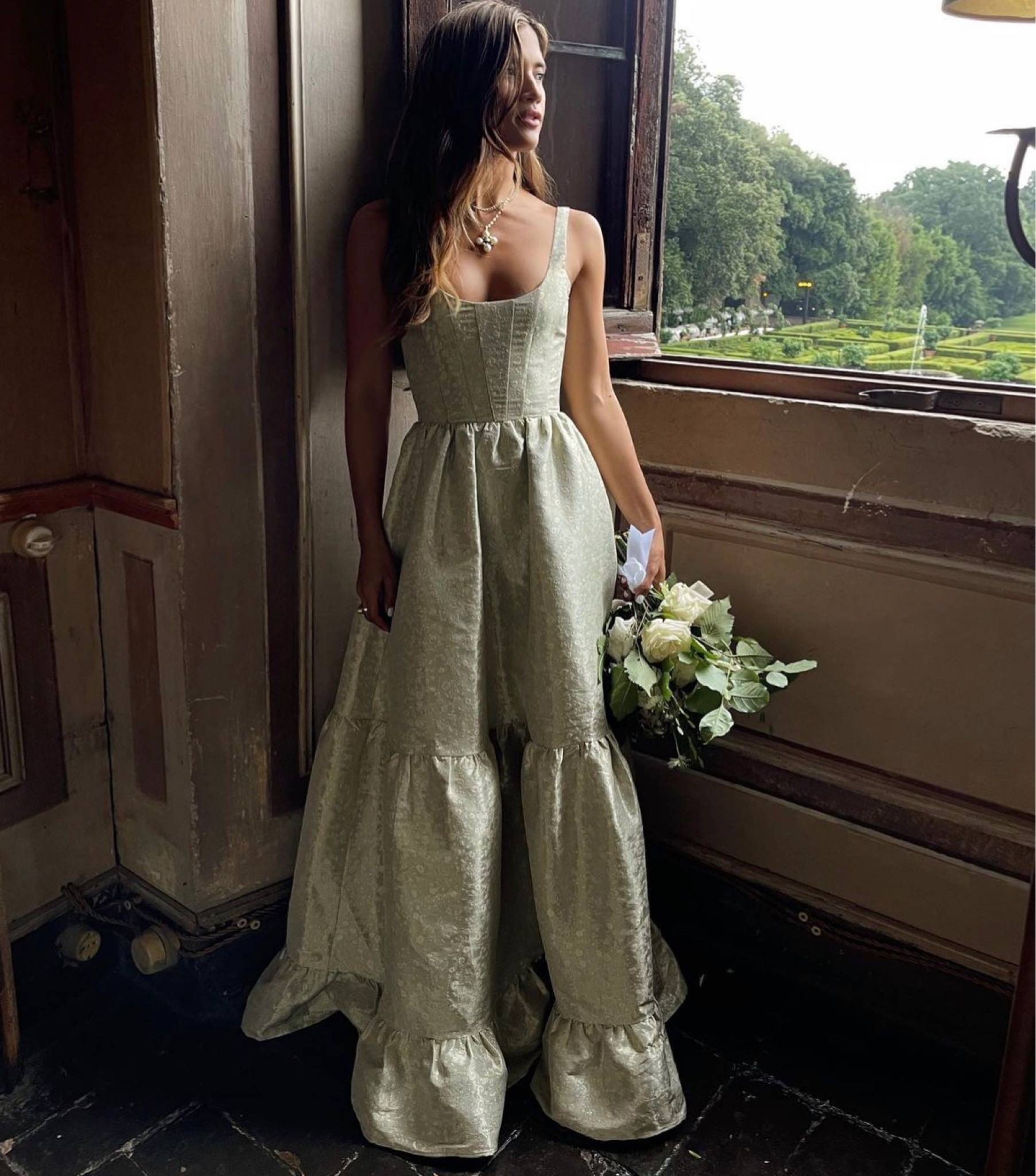 Linked my V.Chapman dress in a similar color way below 🤍

#LTKwedding #LTKstyletip #LTKFind