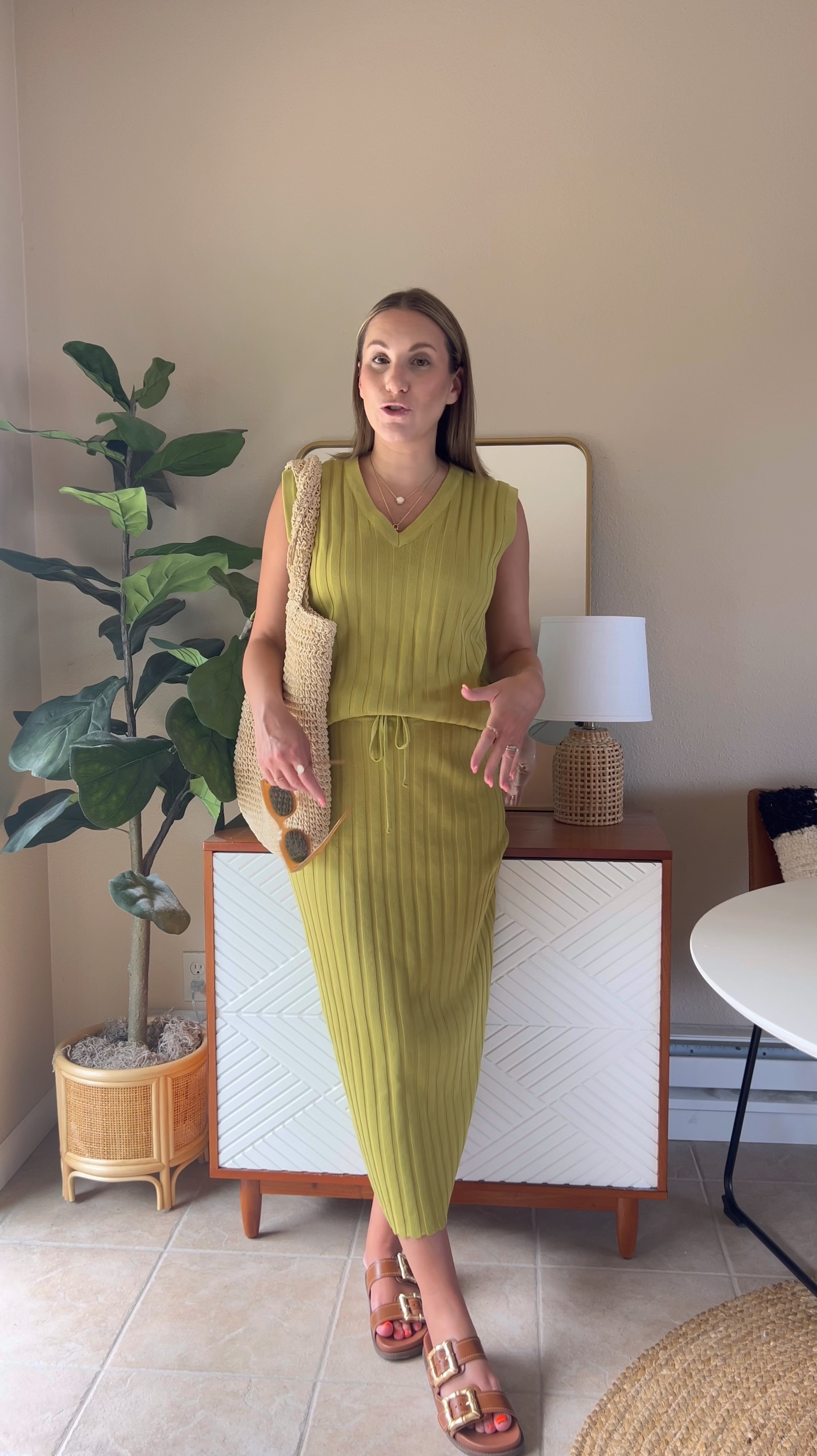 Bump friendly Amazon outfit! This set comes in a variety of colors and is a great set to transition into fall! Wearing a size small 



#LTKStyleTip