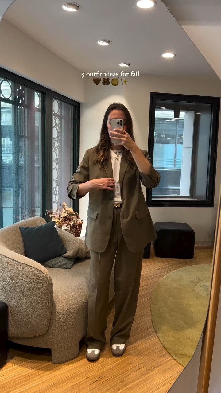 Publicité | 5 idées de looks w/ @uniqlofr 🫶🏻 J’ai trouvé tellement de pépites pour cet automne, que ce soit des mailles, des vestes ou encore des jeans. Je vous mets tous les liens en story 👀 Vous préférez quelle tenue?