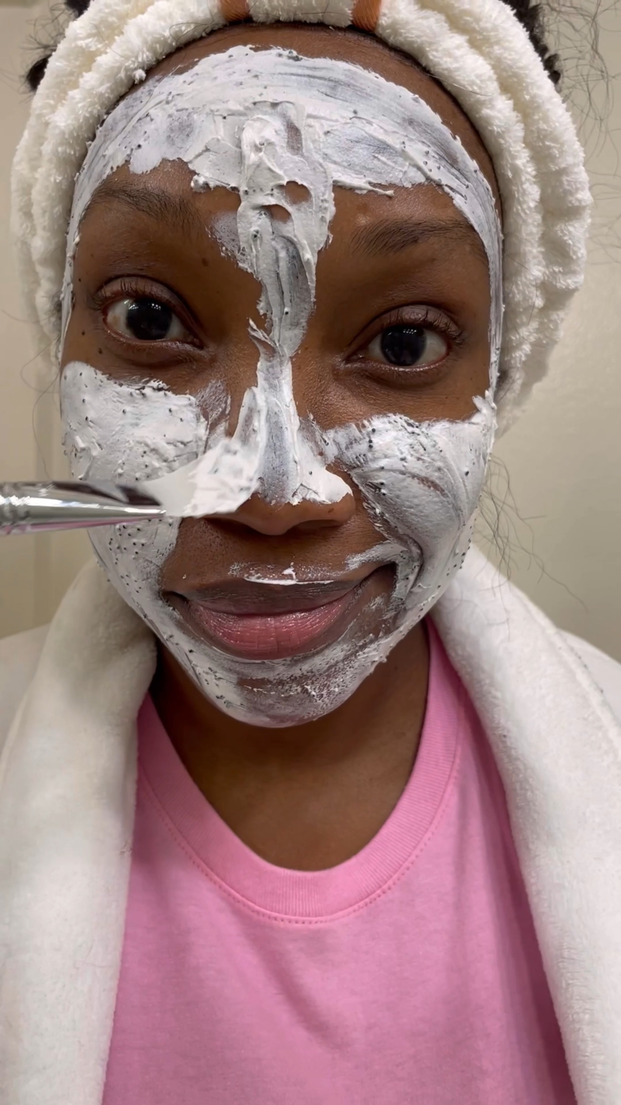 Fenty Skin Cookies & Clean Whipped Clay Detox Face Masque makes my skin feel AMAZING! 😌

#fenty #fentyskin #fentybeauty #skincare #facemask #facial #skincaretips #skincareroutine #detoxfacial #cookiesnclean #facemasque 

#LTKBeauty
