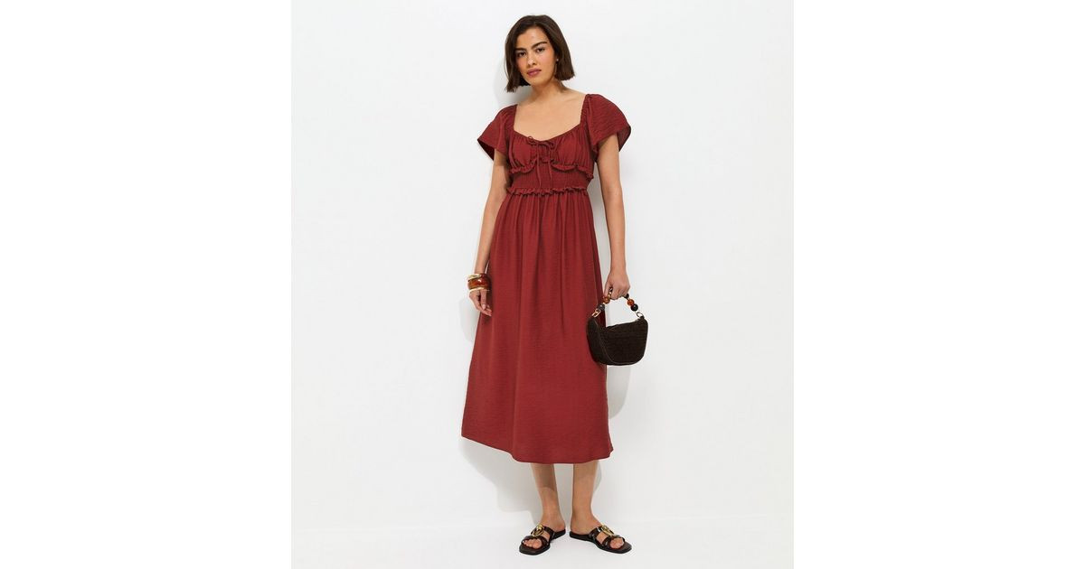 Red Shirred Sweetheart Ruched Midi Dress | New Look | New Look (UK)