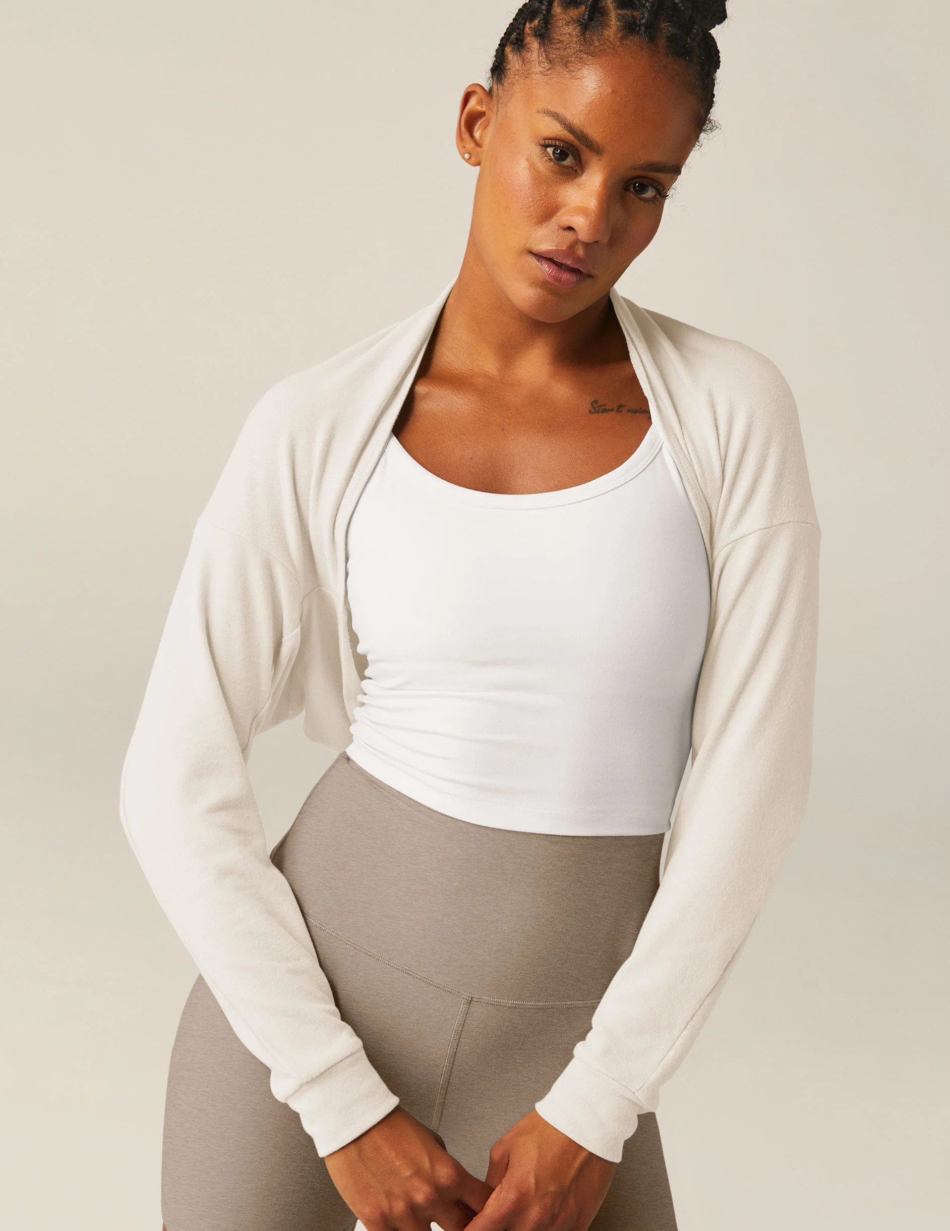 Duet 2-Way Convertible Shrug | Beyond Yoga | Beyond Yoga
