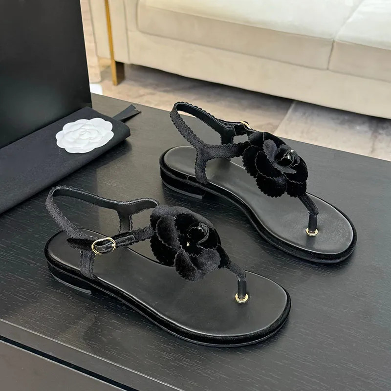 Save Big on Bulk Thong Flip Flop Sandals Women Thongs Flip Flops Sandals Outdoor Beach Shoe Desig... | DHGate