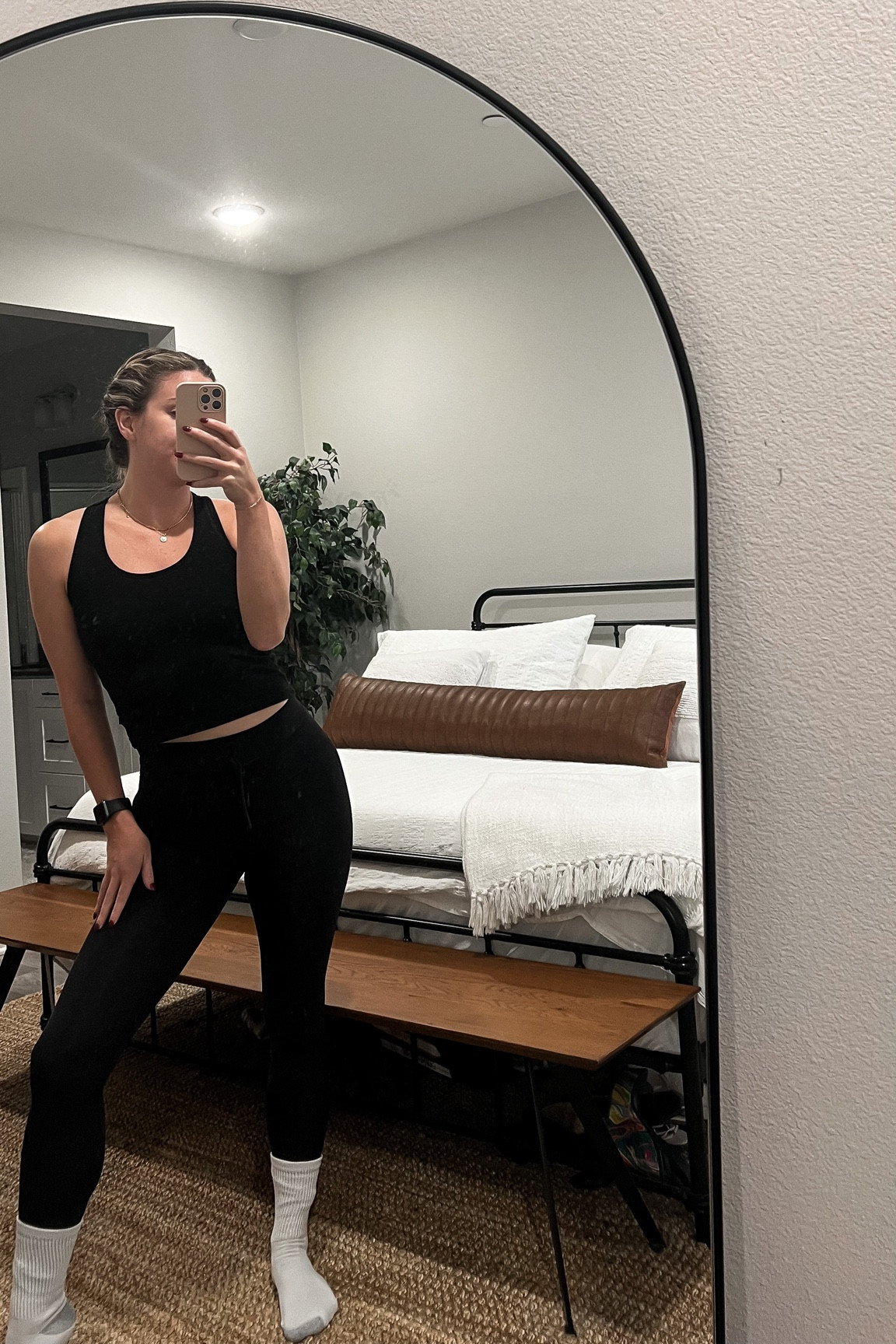 TRENDY WORKOUT OUTFIT • my favorite leggings 

Wearing small in tank + leggings 
TTS

black leggings, essential black tank, cropped top, fitness

#LTKstyletip #LTKfindsunder100 #LTKfitness