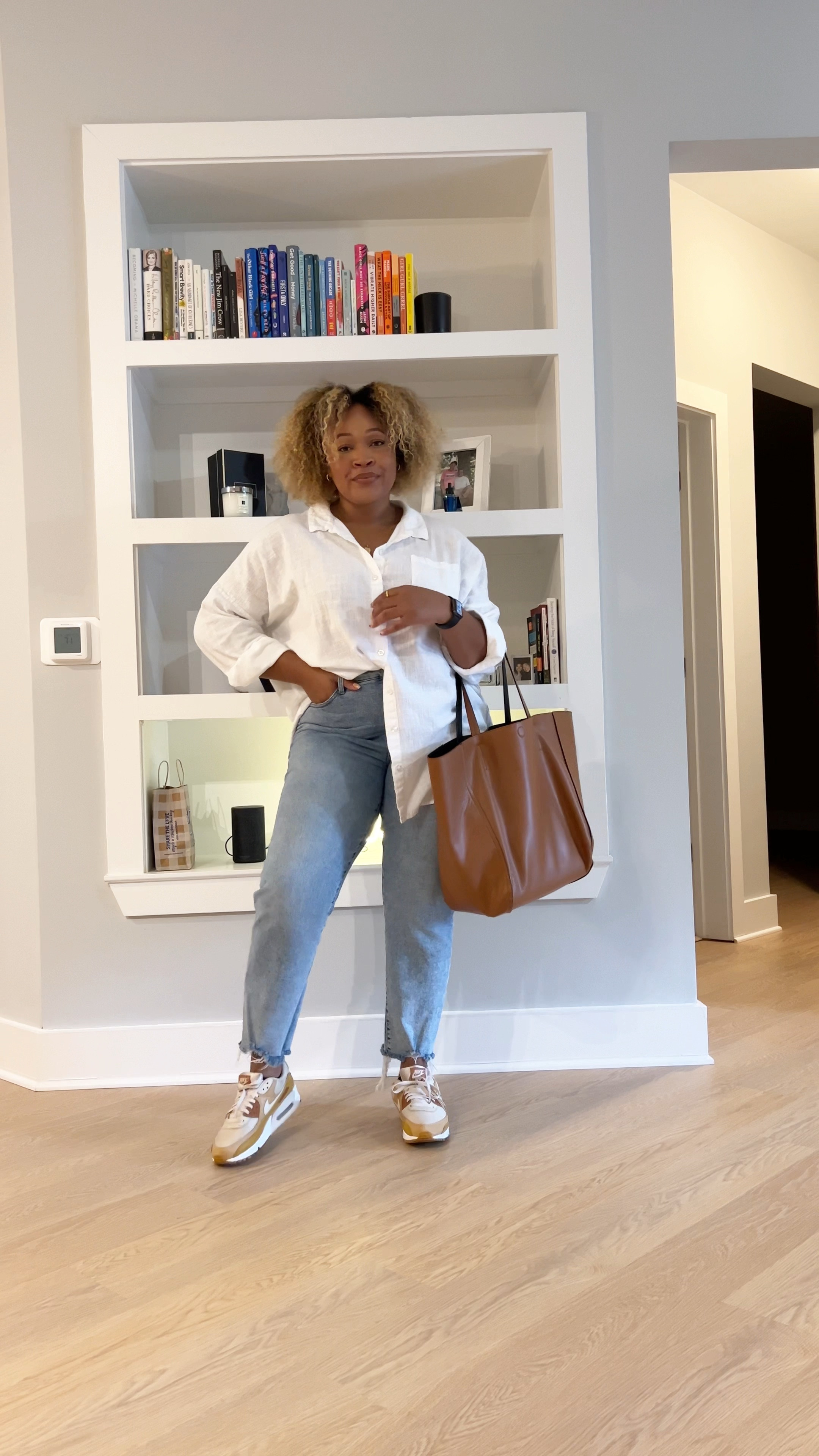 On of my go to looks is a button down, sneakers and jeans. A classic ! 

#LTKfindsunder50 #LTKstyletip #LTKfindsunder100