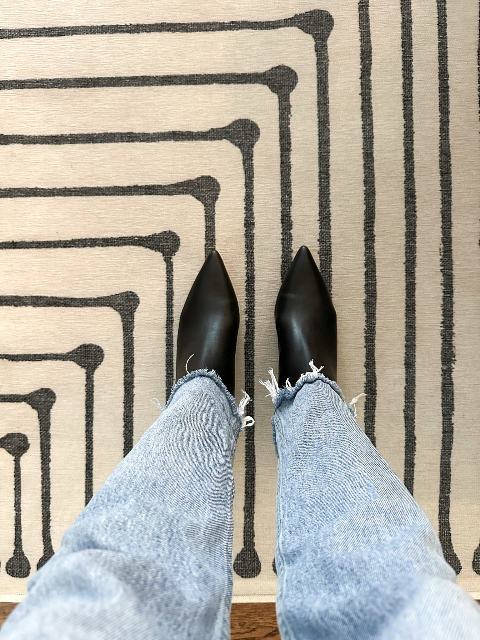 Black kitten heel booties from Amazon 

#LTKSaleAlert #LTKShoeCrush #LTKFindsUnder50