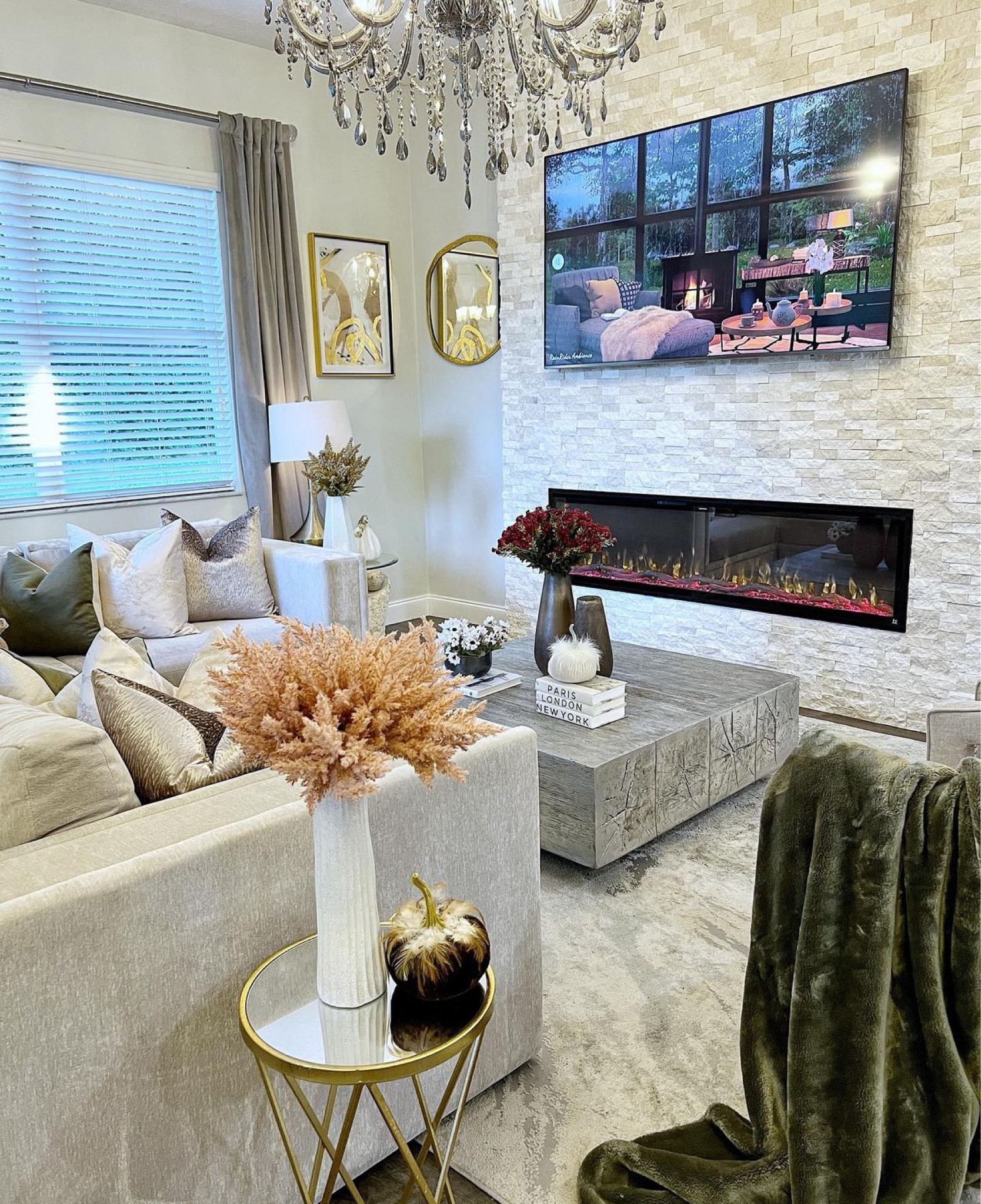 My living room…Fall decoration

#LTKSaleAlert #LTKHome #LTKFallSale