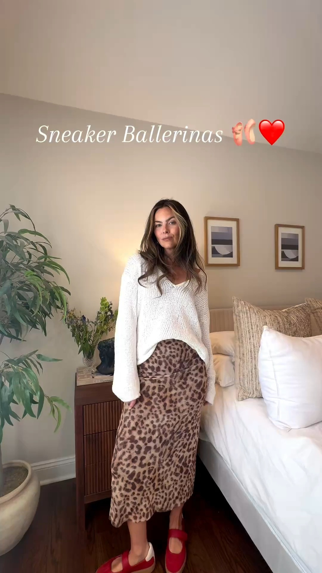 Recommend def sizing down 1/2 a size in these!! 

#dolcevita #dolcevitashoes #springoutfits #springoutfitideas #sneakerballerinas #trendingshoes #shoetrends #springstyles