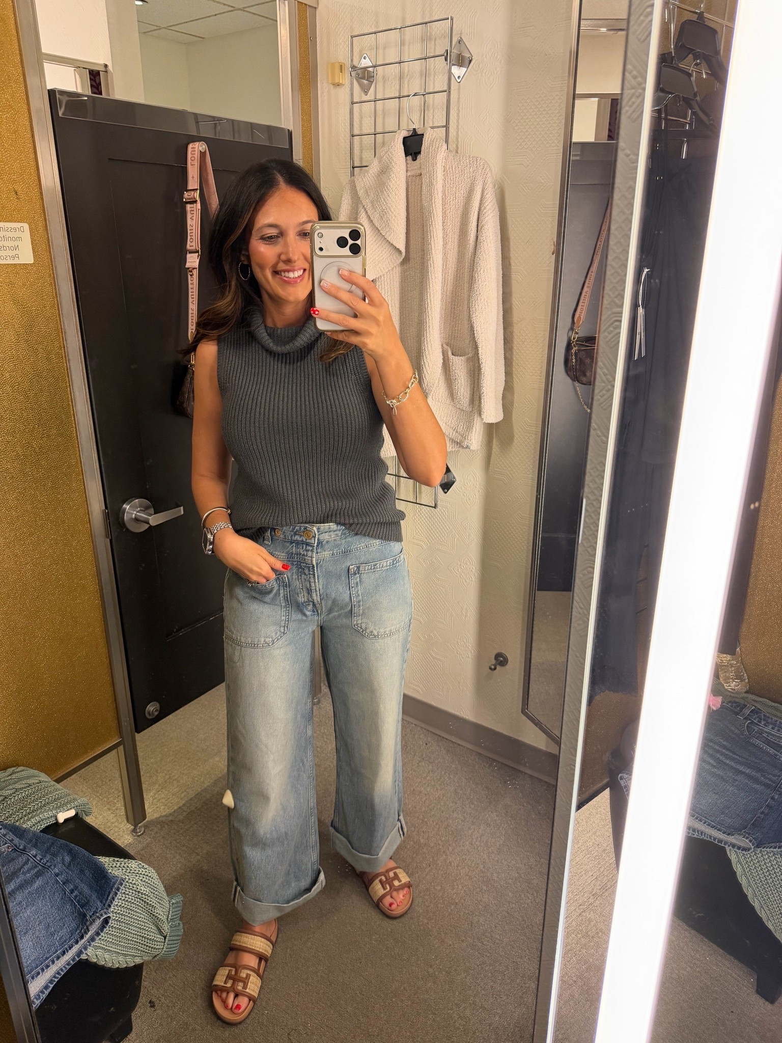 Nordstrom Anniversary Sale Finds 💛

Top - Small
Denim - 26 (runs oversized)

#nordstrom #nsale #nordstromsale #nordstromanniversarysale

#LTKSaleAlert #LTKmomlife #LTKootd