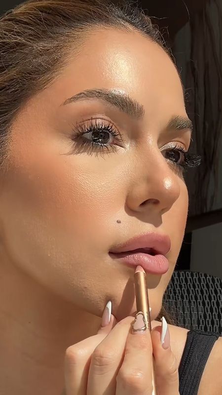 Spring is near! Obsessed with this easy two step lip combo for it 

Charlotte tilbury 
Pillow talk Liner medium 2 
Collagen gloss pillow talk pink nude 

#LTKVideo #LTKbeauty #LTKSeasonal