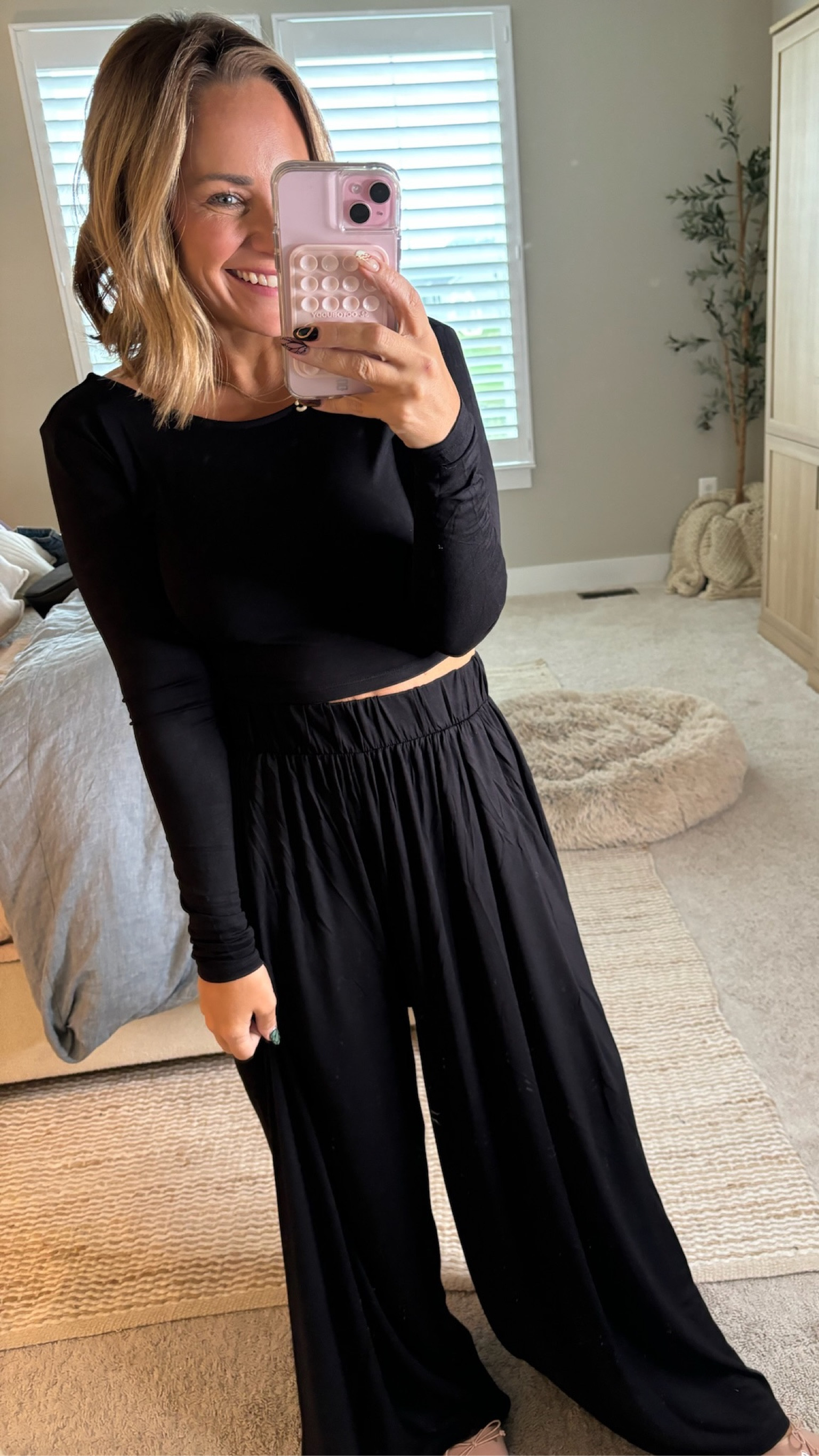 All black set under $50🙌🏼💫 TTS, Small! On sale, but ends today!! 9/29

pink lily sale, sale alert, fall style, fall fashion, fall outfit idea, set, 2 piece set, casual style, Claire Tammaro

#LTKSaleAlert #LTKFallSale #LTKSeasonal