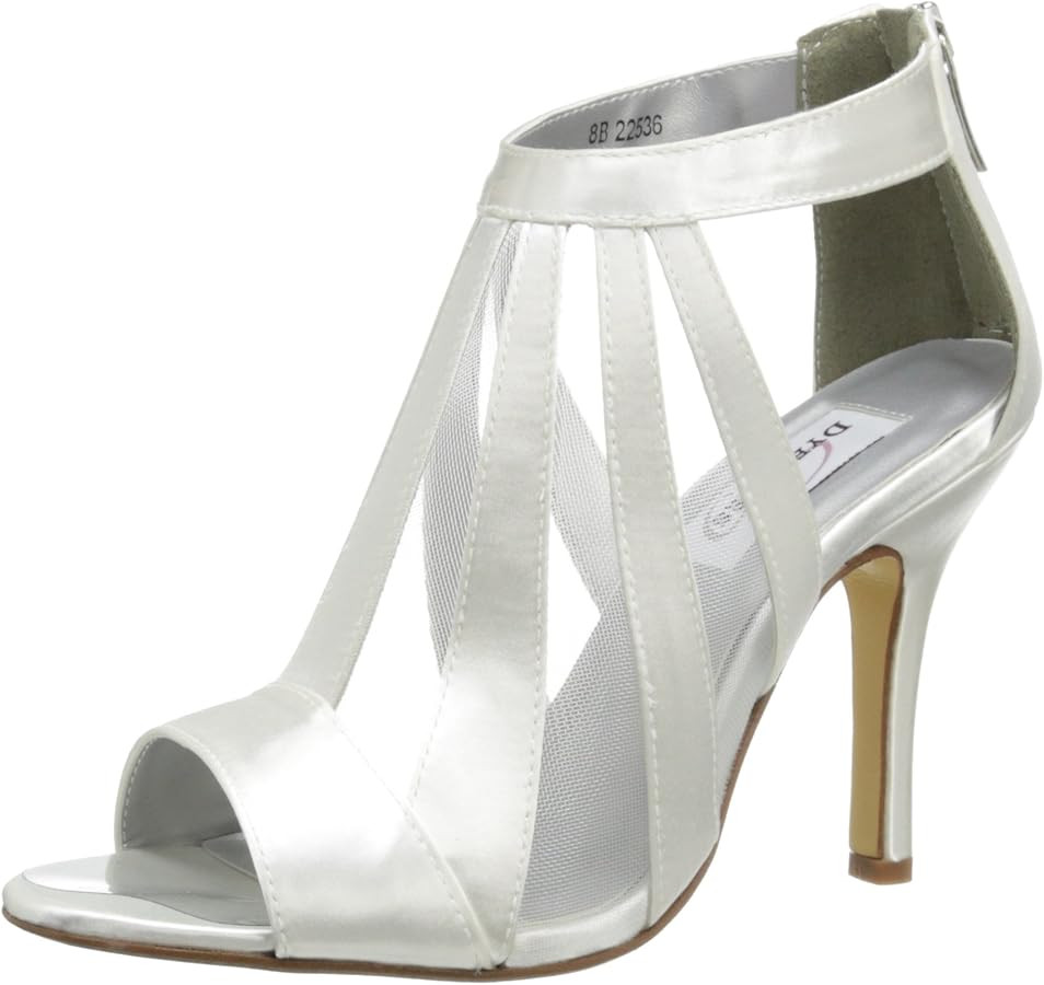 Women's Lotus Pump | Amazon (US)