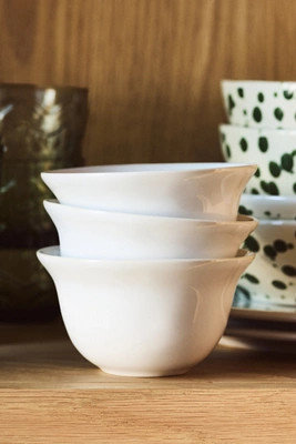 Reeves Portuguese Stoneware Nut Bowls, Set of 4 | Anthropologie (US)