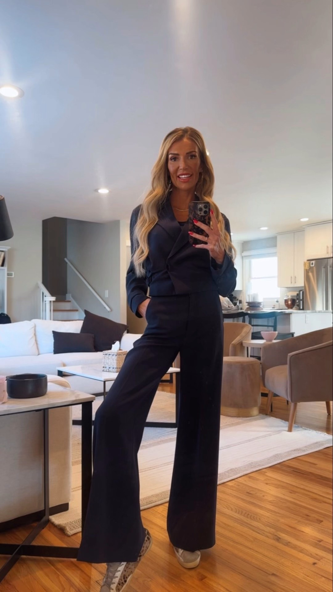 Effortless, elevated, and on repeat lately 🖤
Sharing one of my go-to looks that takes me from appointments to dinner without missing a beat.



#LTKmomlife #LTKdayinmylife #LTKootd