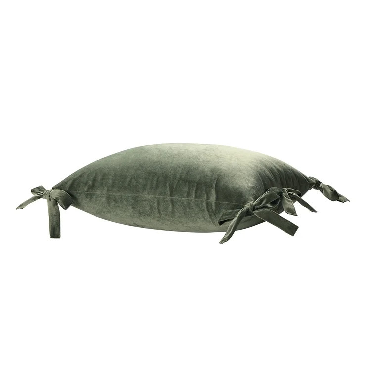 Home Decor Collection Almohada Decorativa Oblonga con Lazo de Terciopelo Verde de 14" x 20" | Walmart (US)