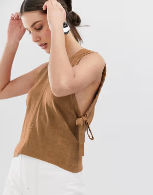 ASOS WHITE – Leinen-Trägershirt mit gerafftem Armausschnitt | ASOS (Global)