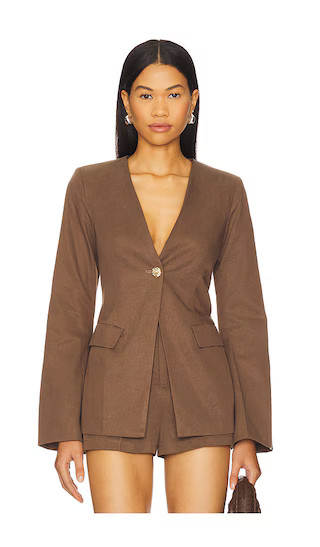 Emilie Fitted Blazer in Coffee | Revolve Clothing (Global)
