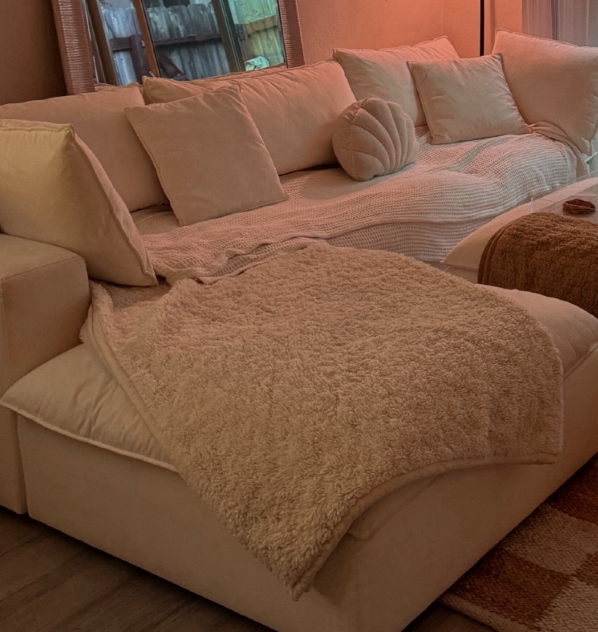 Cloud couch modular white couch🤍☁️

#LTKSaleAlert #LTKHome #LTKGiftGuide