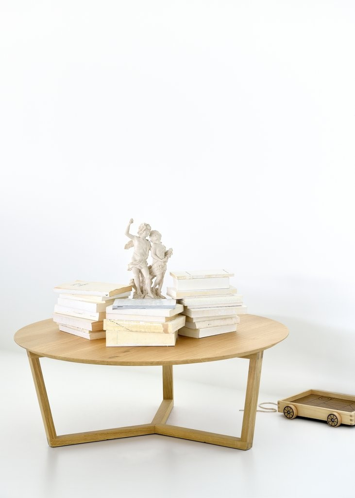 Tripod Coffee Table in Various Colors – BURKE DECOR | Burke Decor