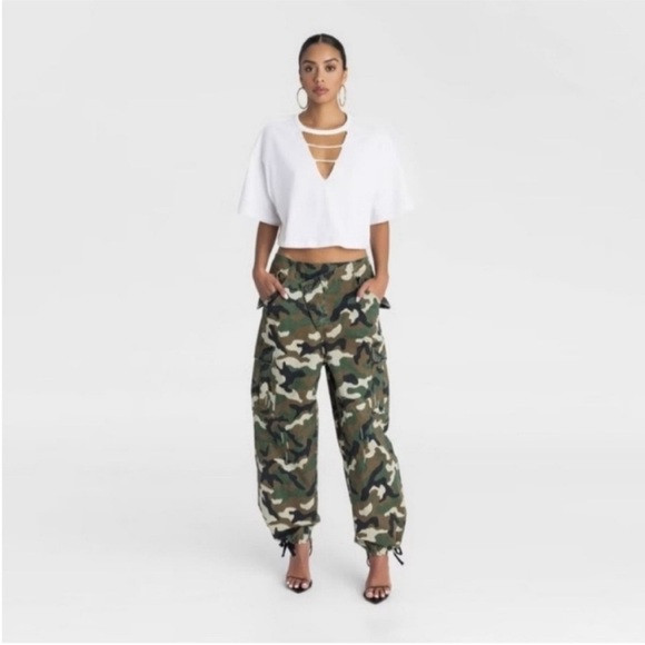 KBB by KAHLANA Target M Medium Mid-Rise Straight Leg The Cargo Jogger Camo Pant | Poshmark