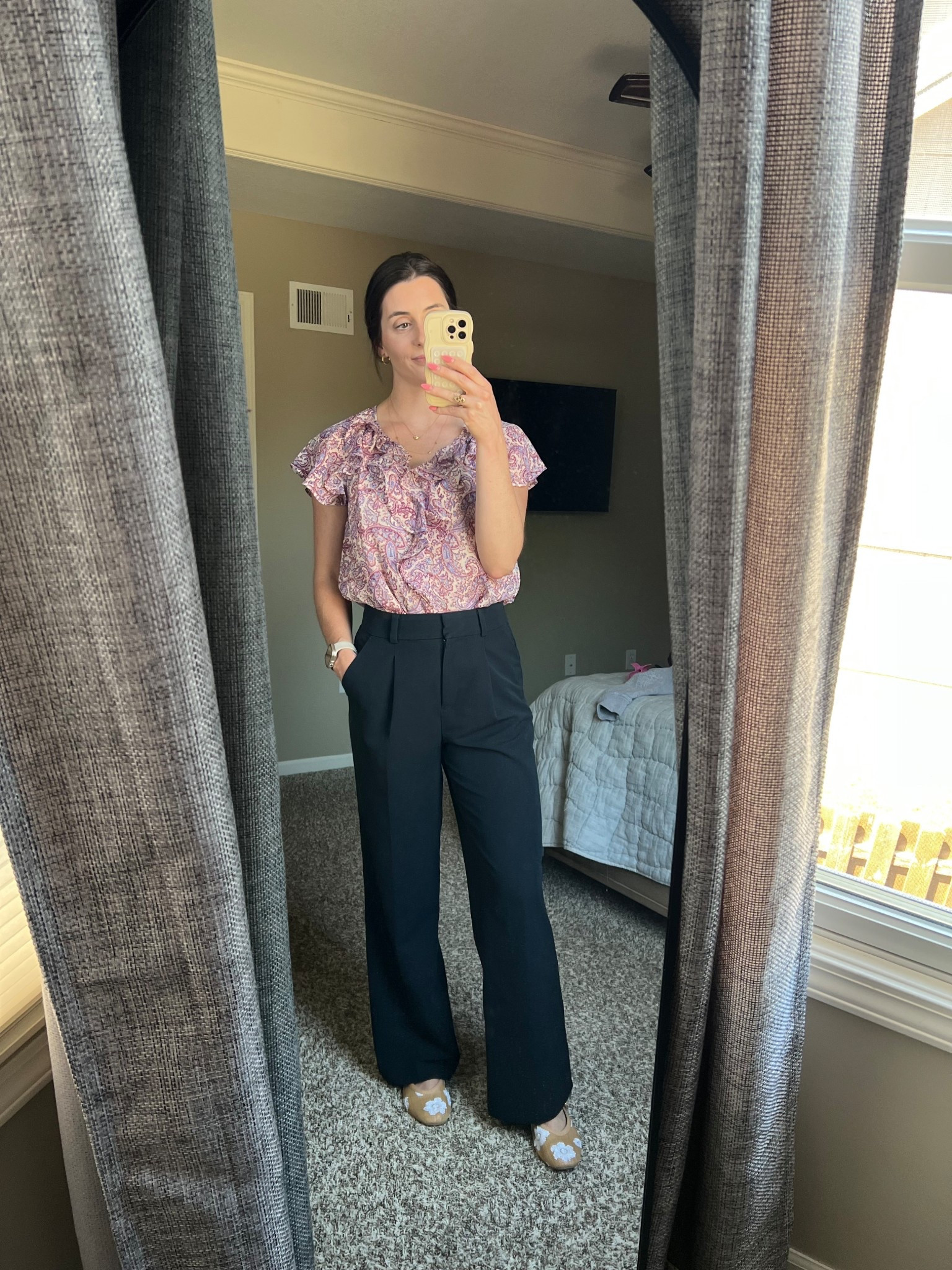 Loft sale. Labor Day weekend sale. Work outfits sale; wearing an xs in the top. Runs large so size down  

#LTKSaleAlert #LTKSeasonal #LTKWorkwear