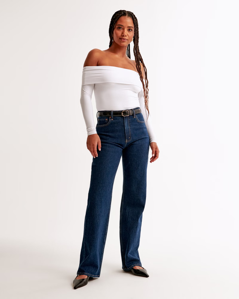 Curve Love High Rise 90s Relaxed Jean | Abercrombie & Fitch (UK)