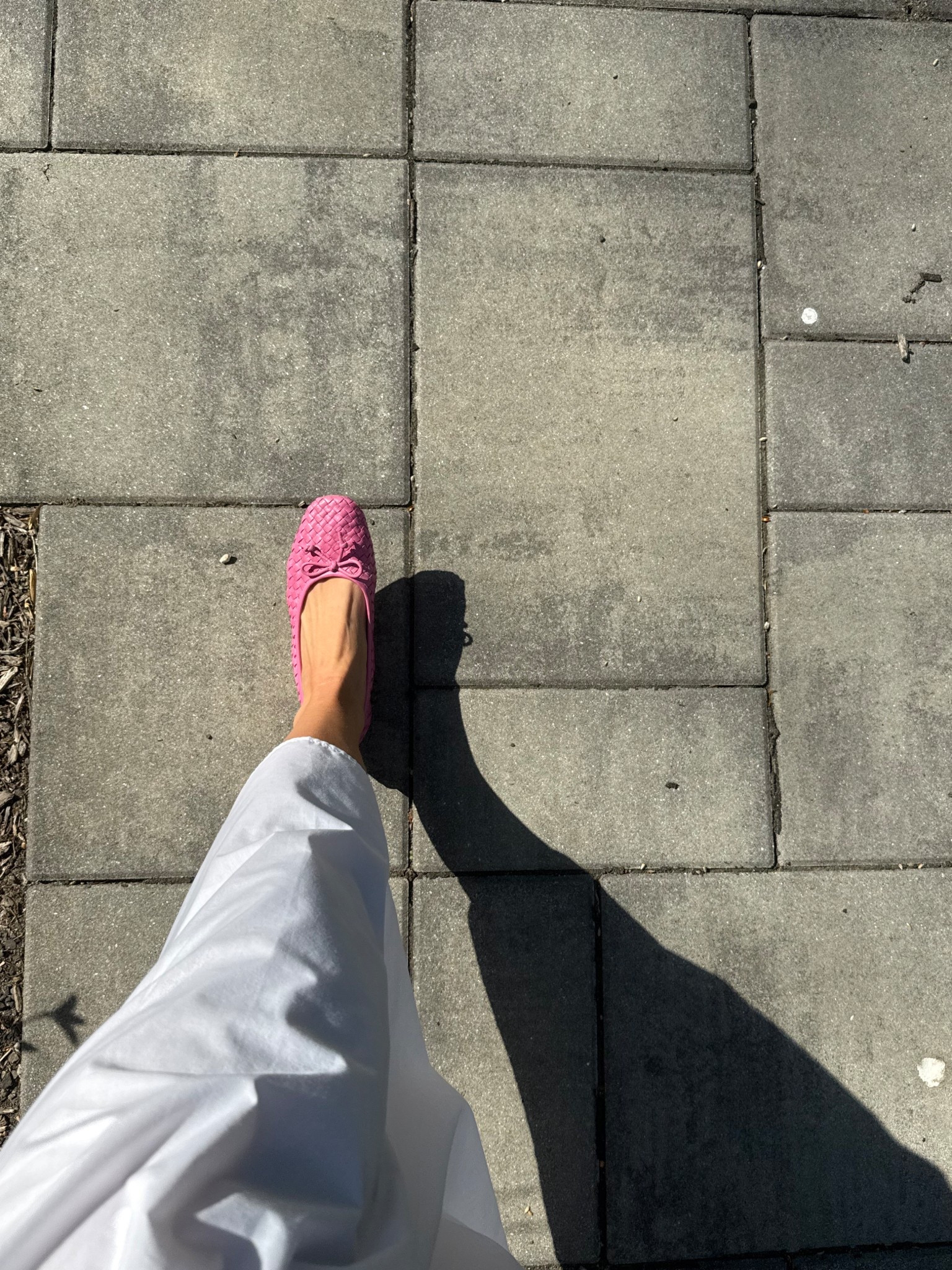 💗💗💗


#ad @stevemadden-us 
Ballet flats
Flats
Women’s shoes
Fun shoes
Spring style
Cool shoes
Pink flats
Pink shoes
Bottega dupe
Bottega lookalike
Girly shoes
Designer lookalike
Statement shoes
Summer outfit
Summer style
Spring outfit
White dress
Maxi dress
Long white dress
Maxi skirt
White skirt

#LTKootd