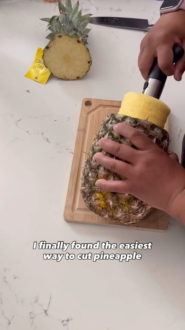 I’ve been cutting pineapple the HARD way this whole time! This just sliced and cored a whole pineapple in seconds… no mess, no struggle 🙌🏼

Comment PINEAPPLE and I’ll send you a link to this tool! 
.
.
.
.
.
#amazonfinds #kitchenhack #pineapple #momlife #foodhacks