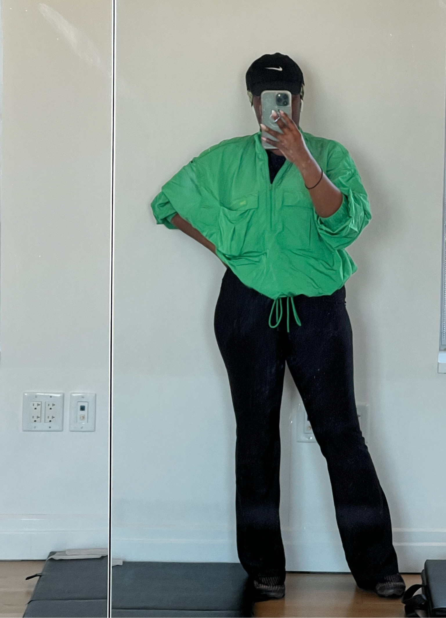 Green nylon half zip: Size M

Athletic // jacket // workout // work out // gym // gym outfit // target // dvf  // active // fitness // travel outfit // spring outfit


#LTKfitness #LTKActive