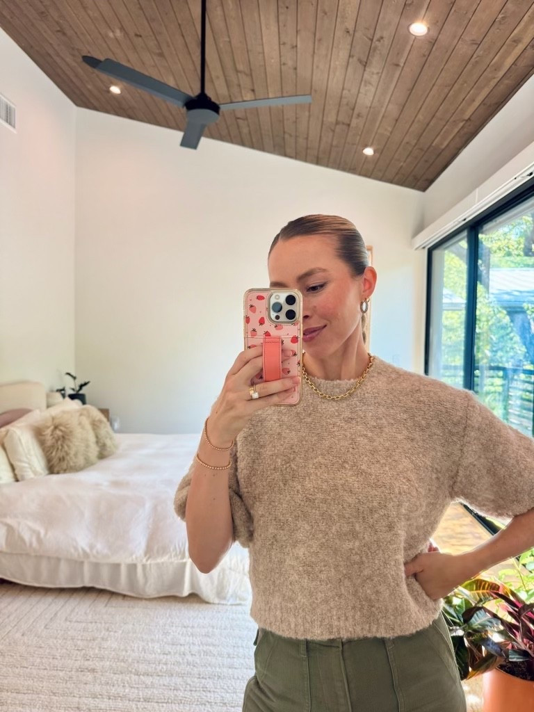 Love this sweater!

#LTKHoliday #LTKSeasonal