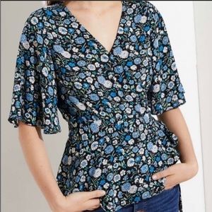 LOFT Blue Floral Wrap Top With Flutter Sleeves Size Small | Poshmark