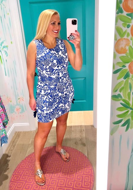 The Lilly sunshine sale starts tomorrow 1/3/24 at 8am. So many dresses will be on sale! Can’t wait to see all of the Lilly Pulitzer dresses this year.

Wearing a large. Fits true to size. 




#LTKfitness #LTKsalealert #LTKswim