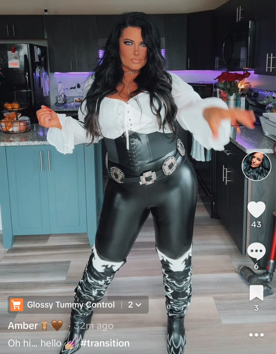 Pants were linked in video.
Top is 2XL runs very small.
Corset is XL